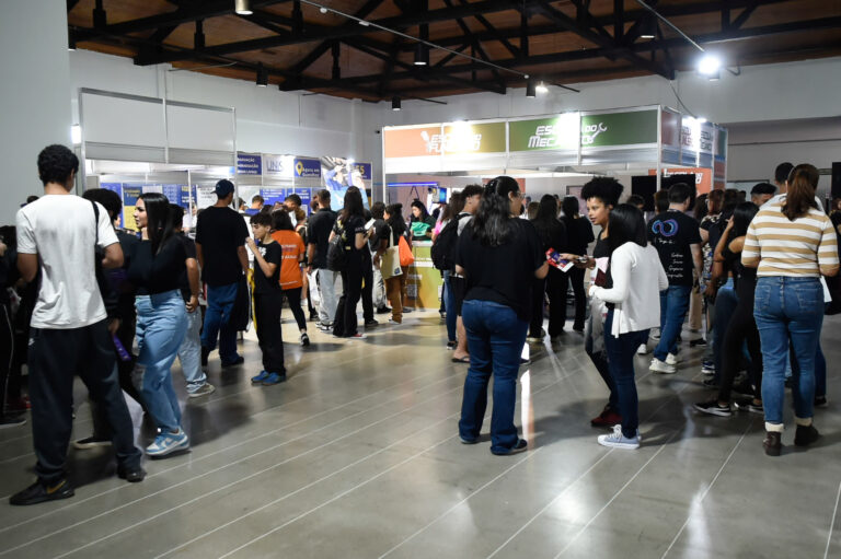 Feira do Estudante de Guarulhos mobiliza 15 mil pessoas em dois dias de atividades