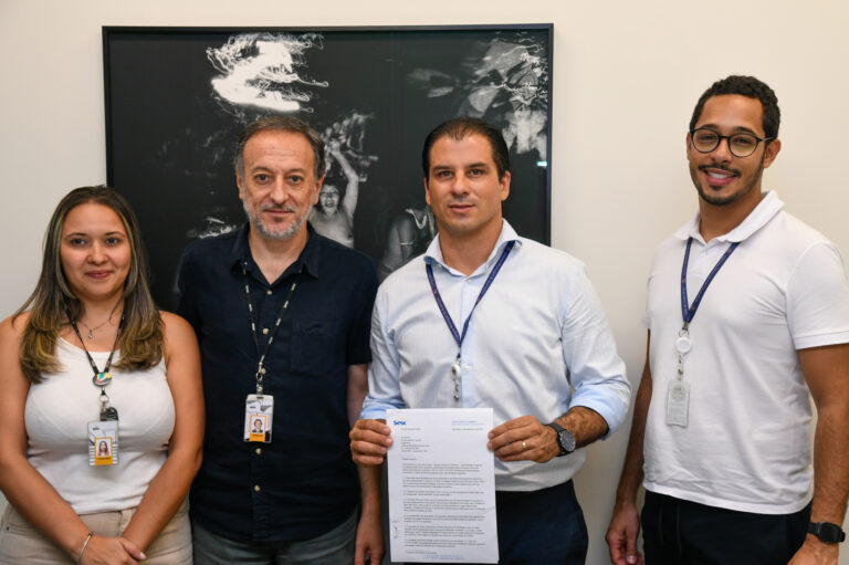 Presidente Ticiano Americano assina parceria que permite servidores da Câmara se associarem ao Sesc