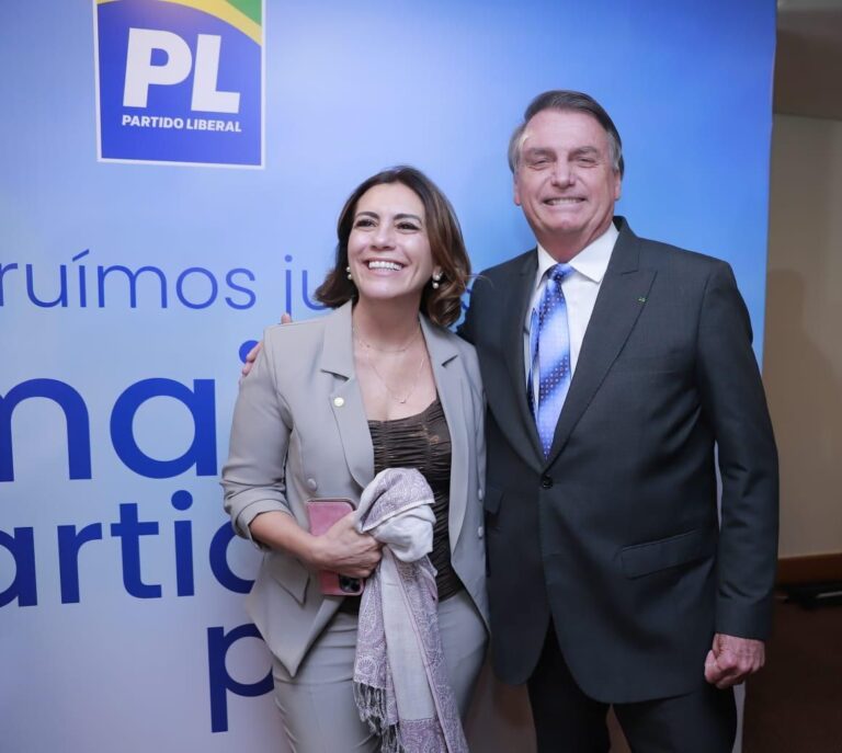 Bolsonaro vai a Santos-SP nesta 6ª feira para agenda com Rosana Valle