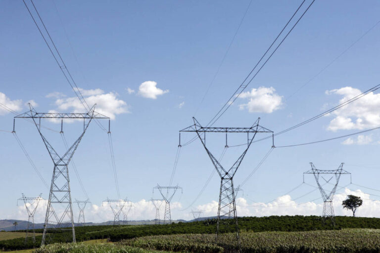 MP do governo Lula pode aumentar a conta de luz em ao menos R$ 6 bi por ano