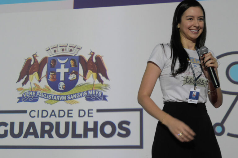 Prefeitura realiza palestra sobre capacitismo e bullying para funcionários de escolas estaduais