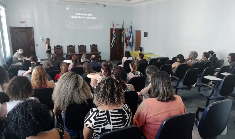 Saúde capacita profissionais para ampliar a prevenção de casos de infecção por HIV