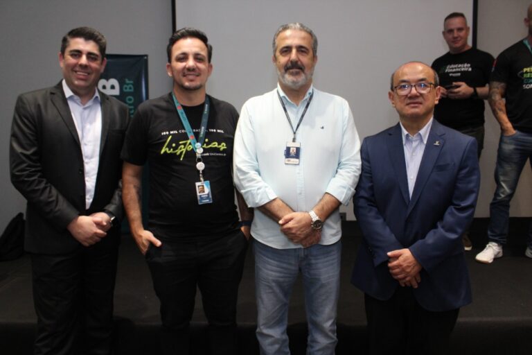 Codemgru lança Caderno de Negócios em evento patrocinado pelo Sicoob UniCentro Br