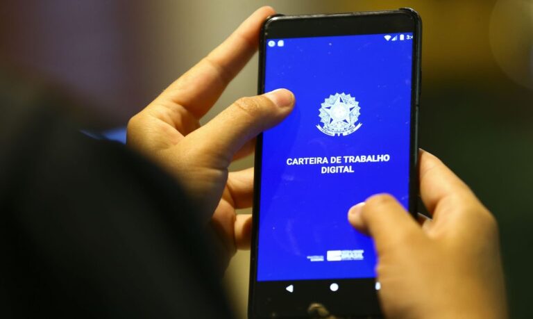 Comissão do Senado aprova redução da jornada de trabalho sem perda salarial