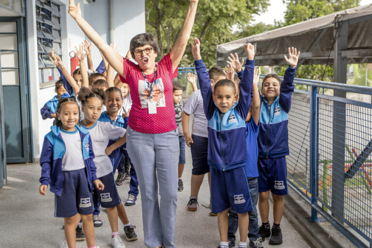 Acolhimento marca o início do ano letivo para mais de 120 mil alunos da rede municipal