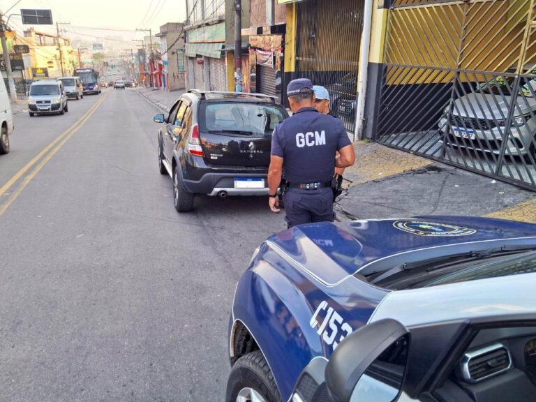 GCM recupera veículo em Guarulhos com denúncia de furto em Jacareí