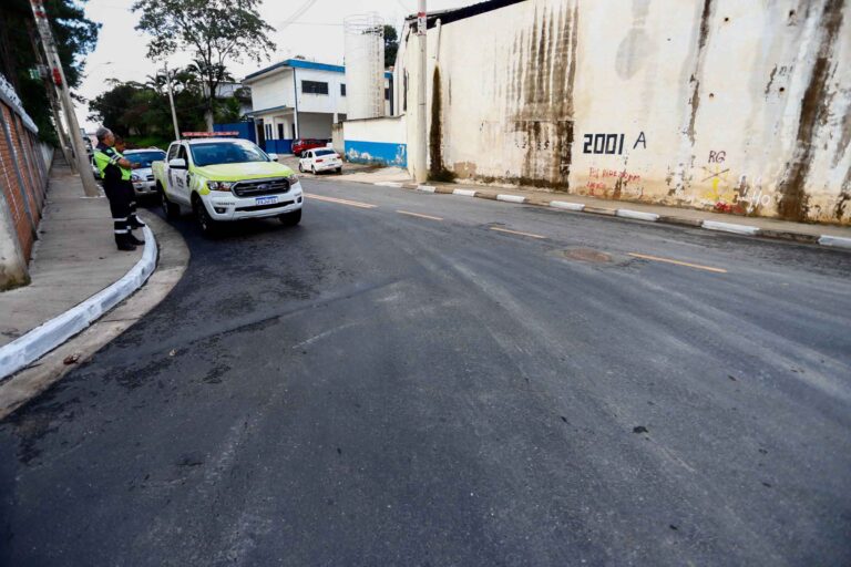 Nova pavimentação diminui em até 20 minutos tempo percorrido entre Jardim Acácio e Taboão