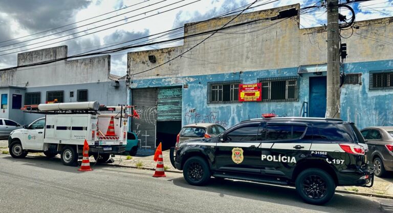 Operação policial com apoio da EDP flagra furto de energia em fábrica de plásticos em Guarulhos