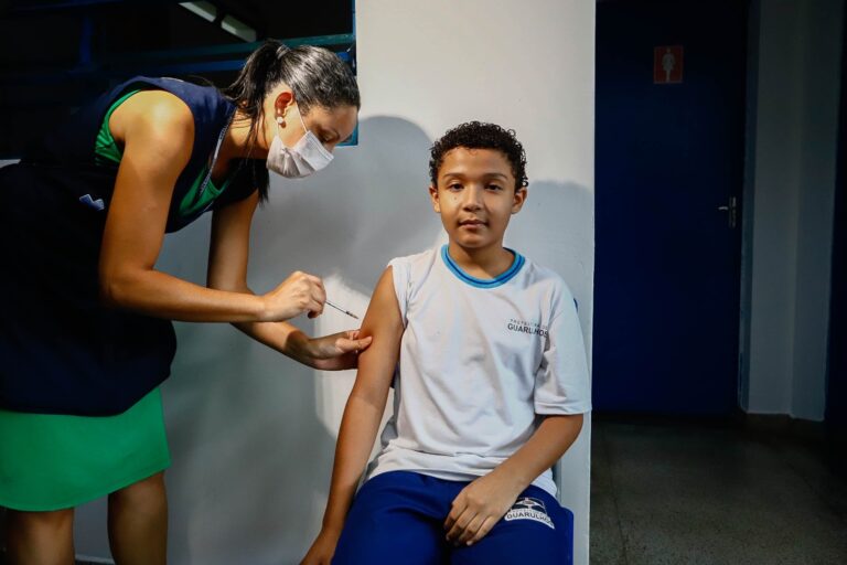 Número de vacinados contra a dengue se aproxima de dez mil em Guarulhos