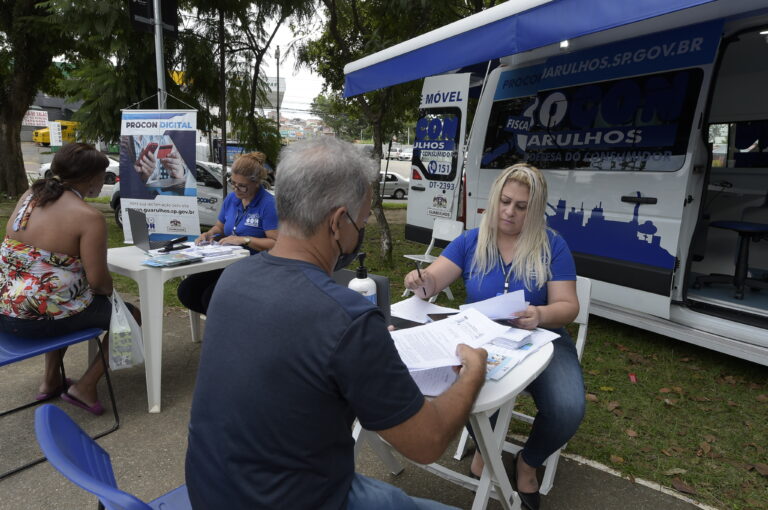 Unidade móvel do Procon atenderá quatro bairros em agosto