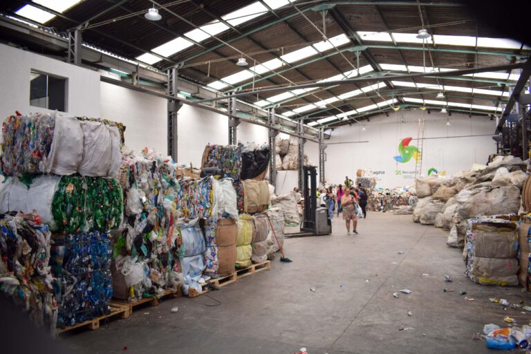 Serviços de coleta e recepção de materiais revolucionam gestão de resíduos sólidos em Guarulhos