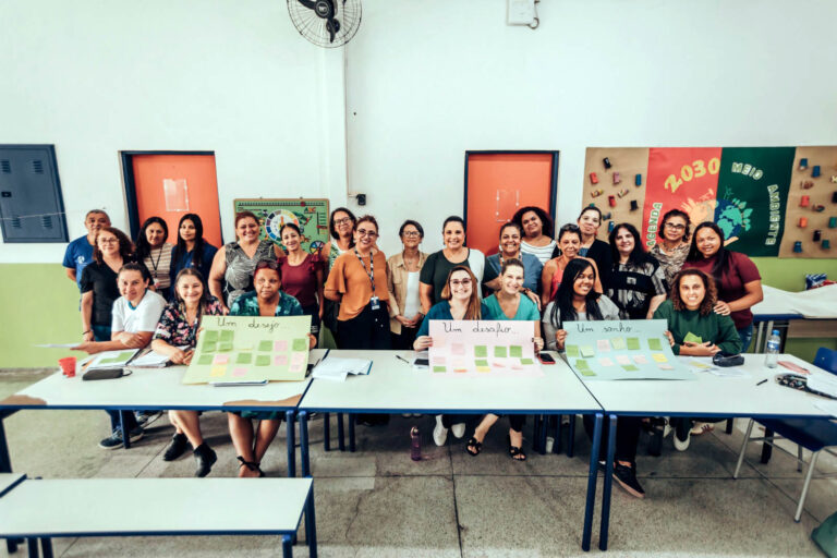 Equipes escolares preparam o acolhimento dos alunos na volta às aulas