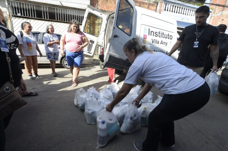 Mutirão da Prefeitura de Guarulhos na Vila Any distribui refeições e realiza mais de 4.800 procedimentos médicos