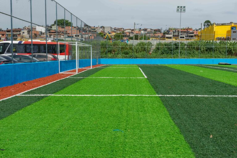 Prefeitura lança o programa Gramadão com a entrega do Campo do Jurema
