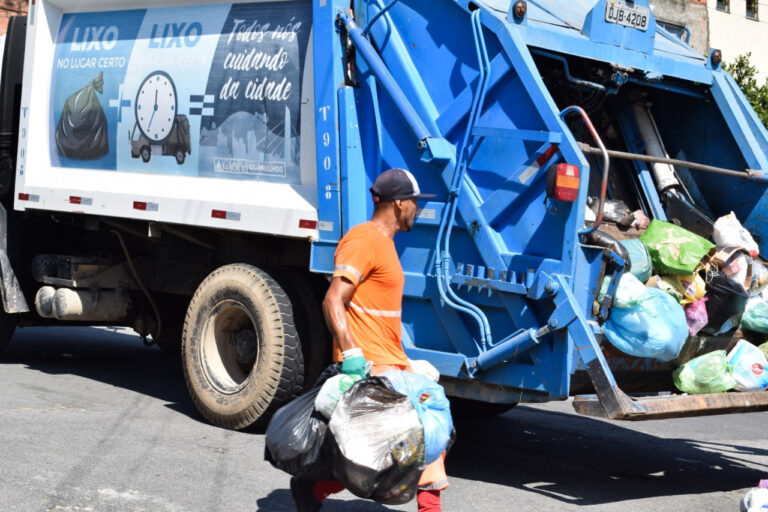 Coleta de lixo é suspensa por algumas horas e causa transtorno em Guarulhos