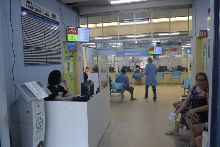 UBS abertas e vacinação em supermercados marcam ações de saúde neste fim de semana