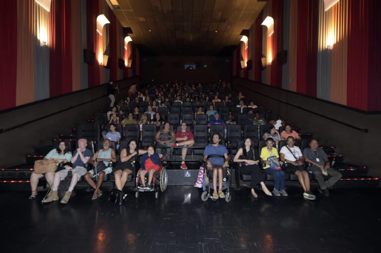 Prefeitura recebe inscrições de PCDs para sessão gratuita de cinema no Sesc Augusta