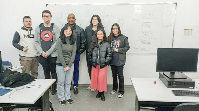 Seminário de Robótica da Prefeitura de Guarulhos termina com aprovação dos participantes