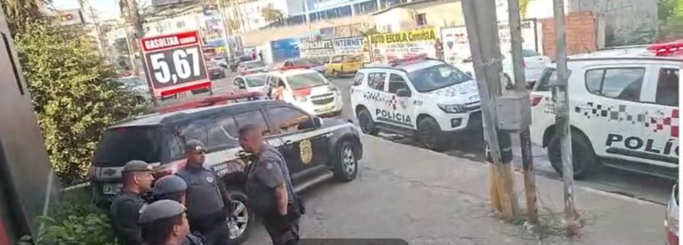 URGENTE! Policial atira contra Mãe e Irmão