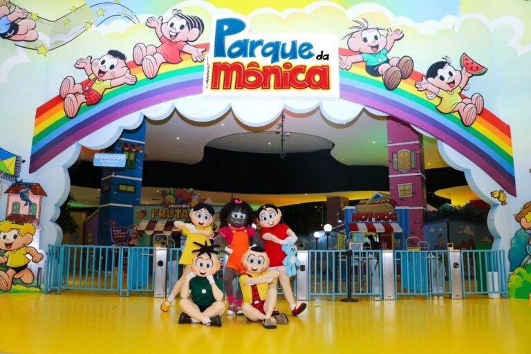 Prefeitura entrega nesta terça ingressos de crianças PCD para passeio gratuito ao Parque da Mônica