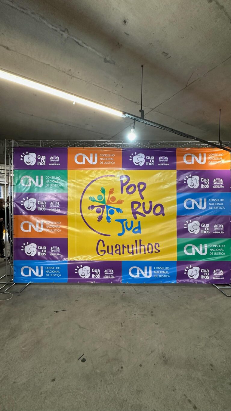 Fundo Social de Guarulhos leva serviços ao Pop Rua Jud no Teatro Adamastor