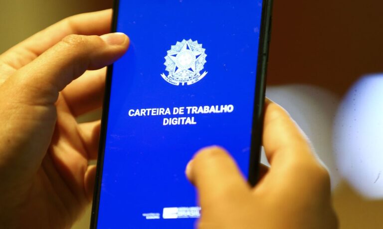 Taxa de desemprego segue em 5,6% e fecha agosto no menor nível da histórica