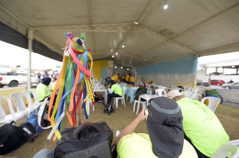 Prefeitura realiza ação de saúde para peregrinos que seguem rumo a Aparecida