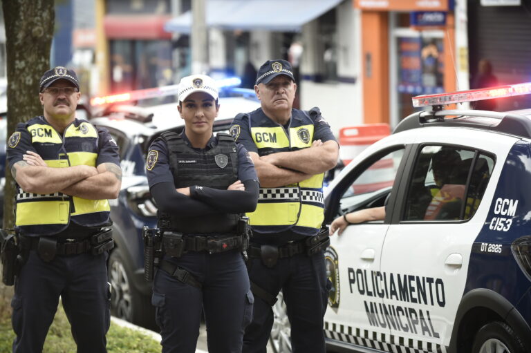 GCM de Guarulhos combate crimes de trânsito e recupera veículo de trabalhador