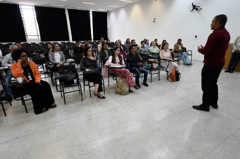 Palestra orienta servidores a planejar e otimizar o tempo
