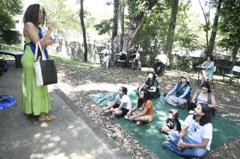 Semana Lixo Zero começa com teatro de fantoches no Zoológico de Guarulhos