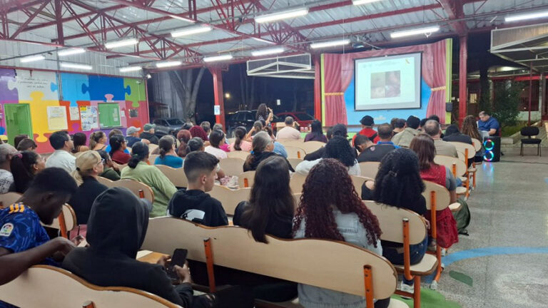 Guarulhos realiza palestra sobre prevenção às ISTs para Alunos da EJA