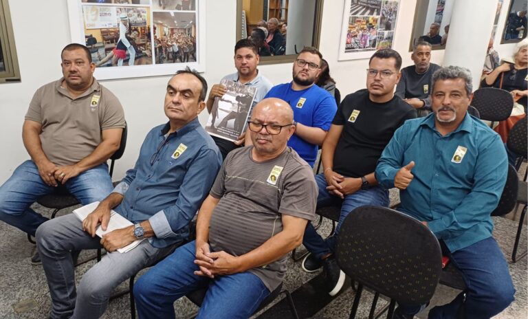 Metalúrgicos de Guarulhos prestigiam cerimônia em memória de Manoel Fiel Filho