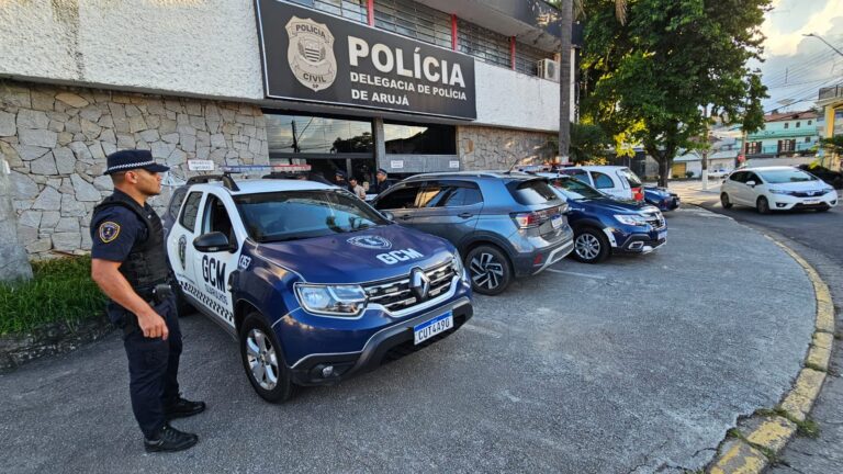 GCM de Guarulhos prende homem por porte ilegal de arma de fogo e embriaguez ao volante