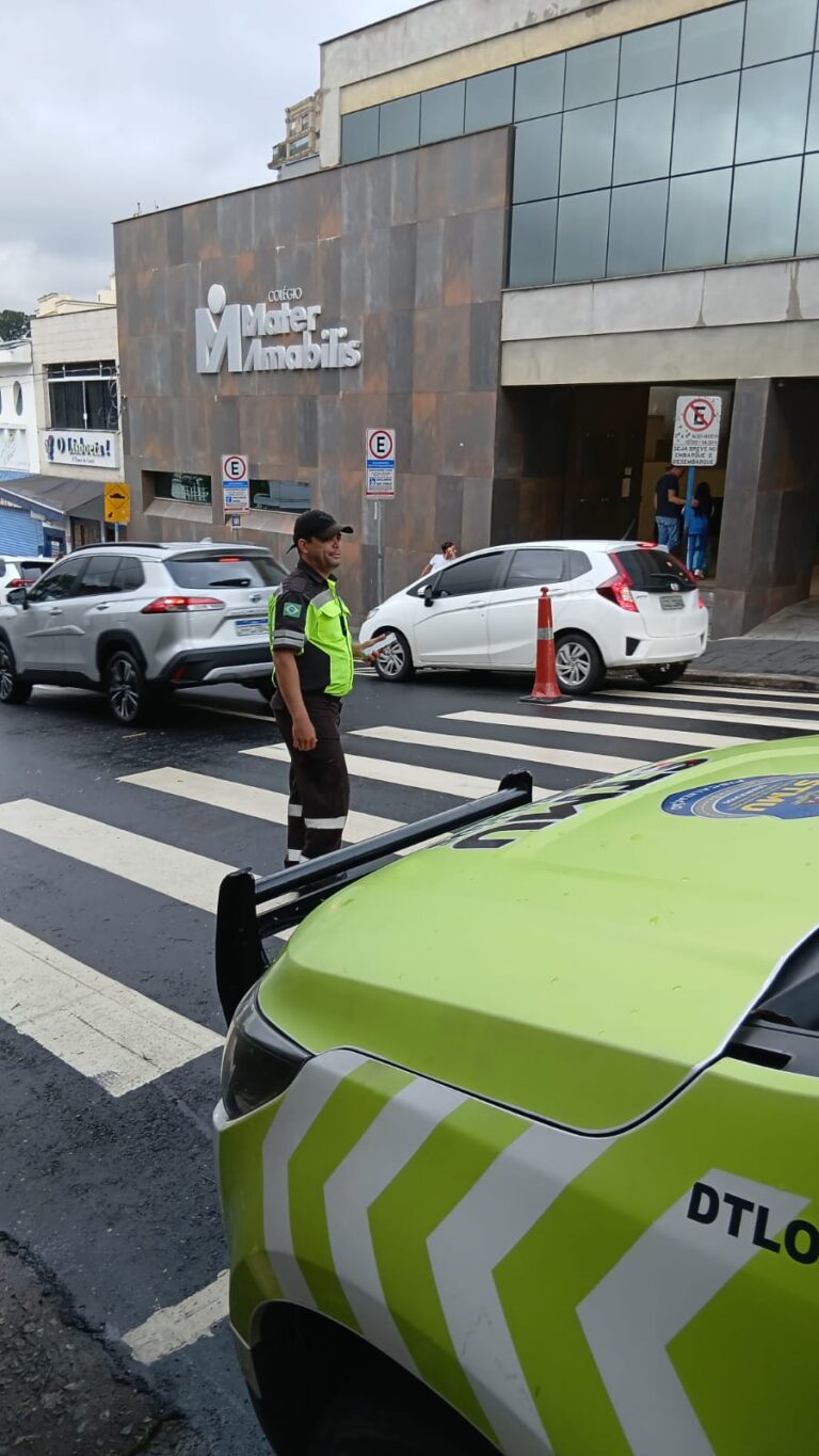 Prefeitura inicia Operação Volta às Aulas para melhorar o trânsito em frente às escolas