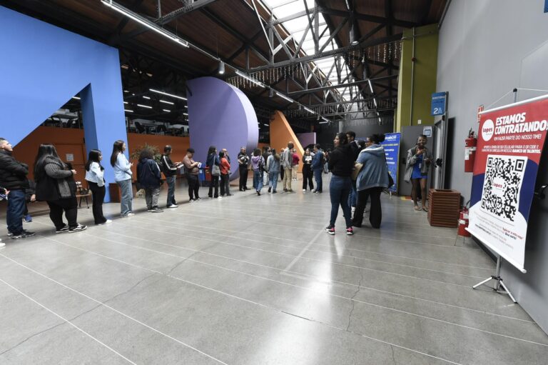 Prefeitura de Guarulhos realiza mutirão de empregos com mais de 300 vagas nesta terça-feira