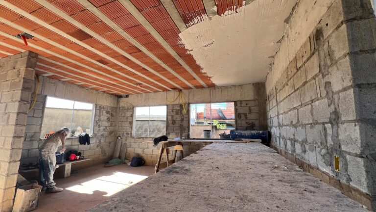 NOVO CRAS MIRANTE GANHA FORMA E SE APROXIMA DA FASE FINAL DAS OBRAS EM ARUJÁ