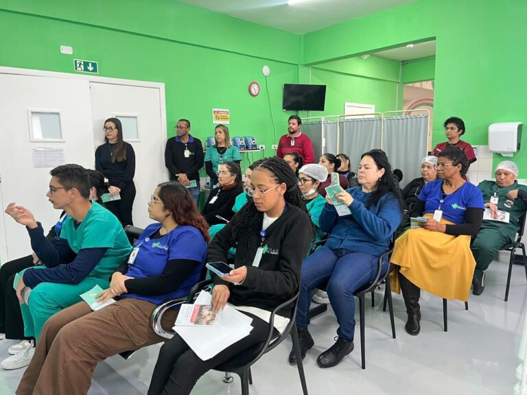 ARUJÁ REFORÇA PROTEÇÃO A VÍTIMAS DE VIOLÊNCIA COM CAPACITAÇÃO INTEGRADA ENTRE SAÚDE E ASSISTÊNCIA SOCIAL