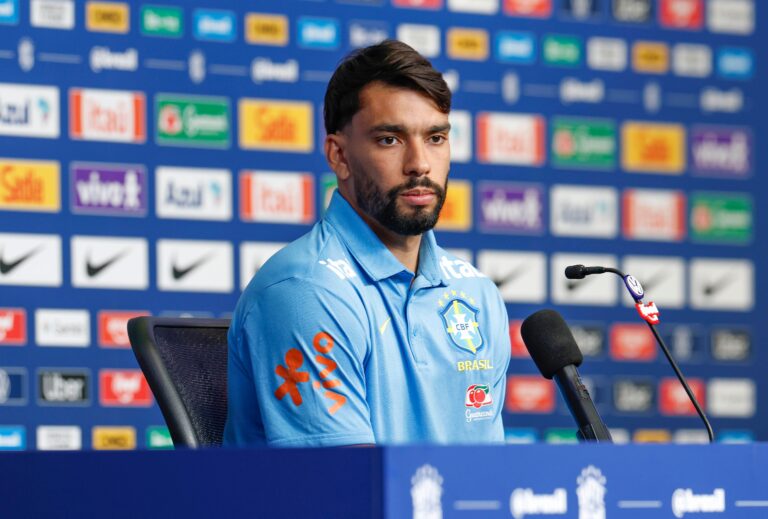 Paquetá celebra retorno de Neymar aos treinos e reforça confiança na evolução da Seleção Brasileira