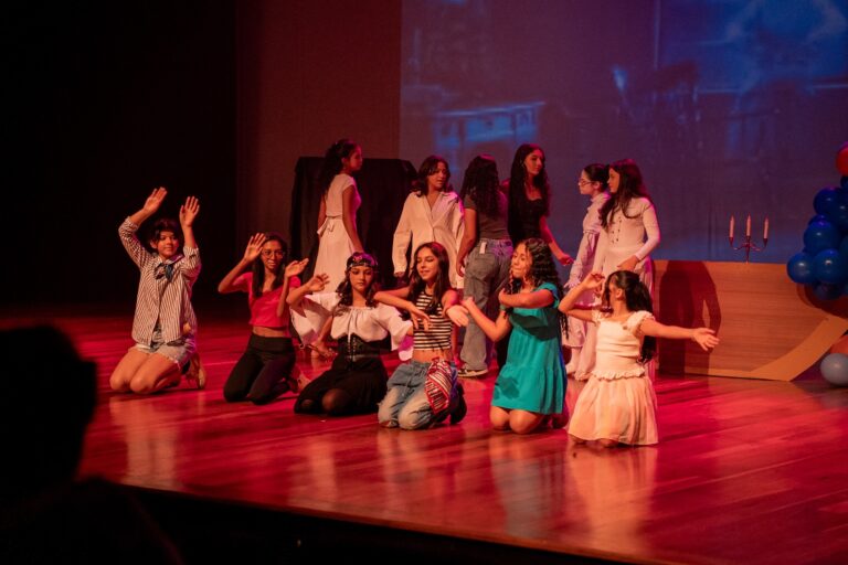 Mostra de Teatro no CME Adamastor reúne apresentação de clássicos da literatura nacional e estrangeira