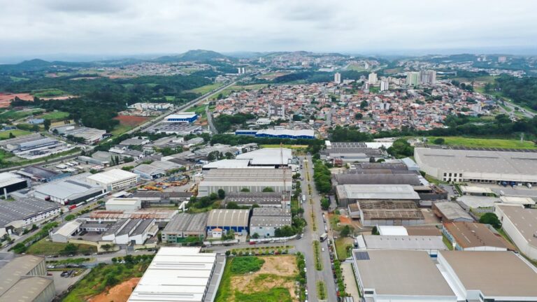 Arujá soma mais de 1,1 mil novas empresas e 478 contratações no primeiro semestre